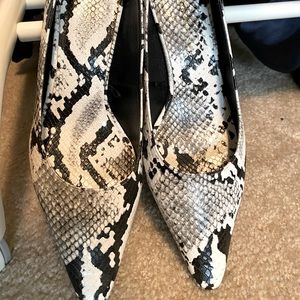 Zara snakeskin low heel shoes